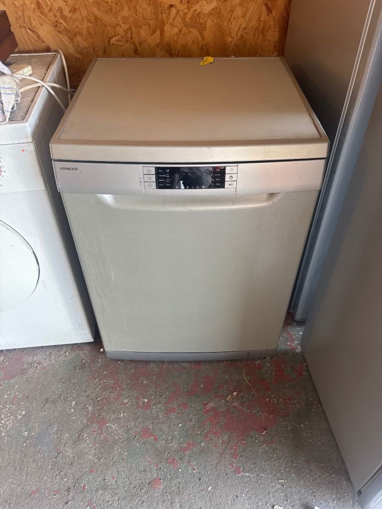 Bosch Freestanding Dishwasher - Silver, Good Working Order