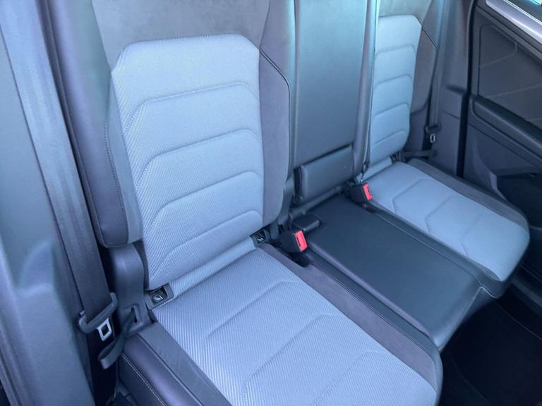 2020 Volkswagen Tiguan 1.5 TSI EVO R-Line Tech DSG Euro 6 (s/s) 5dr ESTATE Petrol Automatic