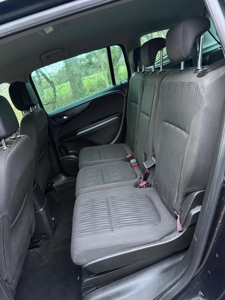 2014 Vauxhall Zafira Tourer Tech Line T Mpv Petrol Manual