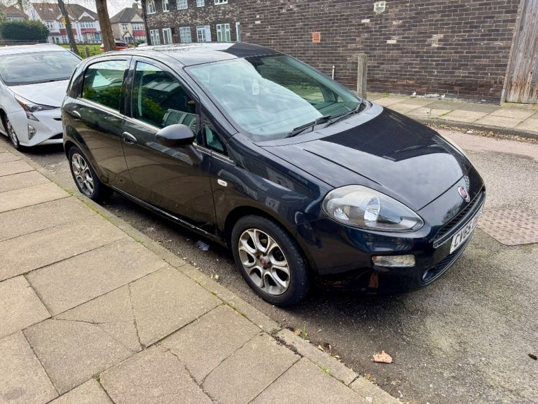 Fiat, PUNTO, Hatchback, 2015, Manual, 1242 (cc), 5 doors