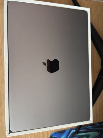 Apple MacBook Air M2 2022 256GB Laptop – Space Grey, As New | in