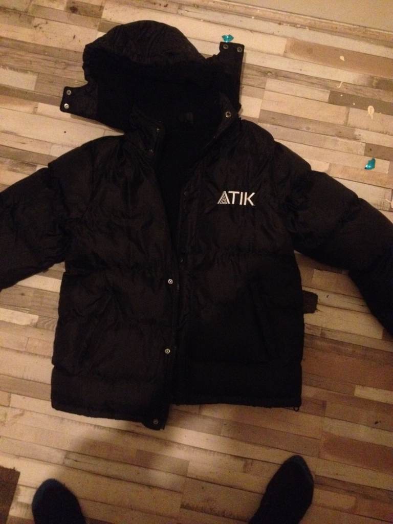 size medium mens jacket