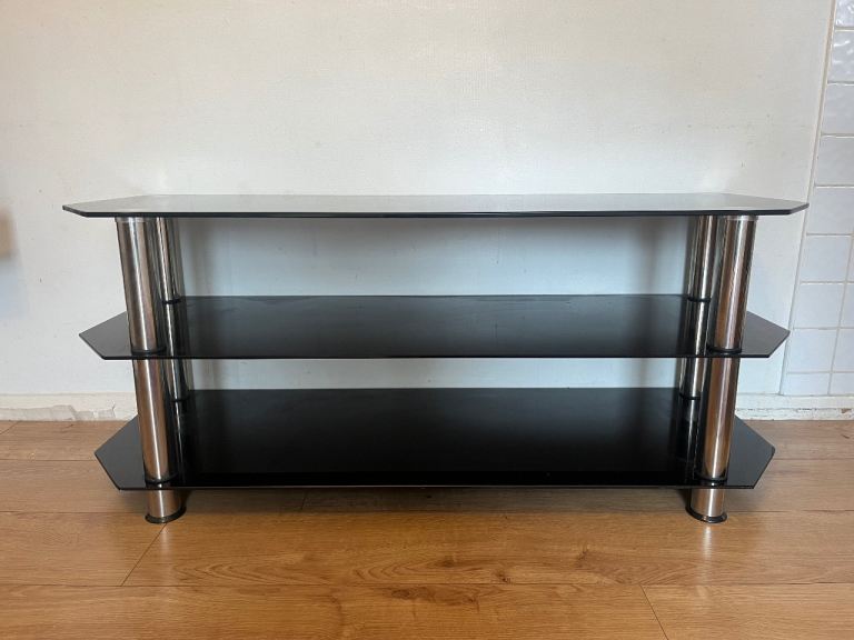 Like new Glass TV stand