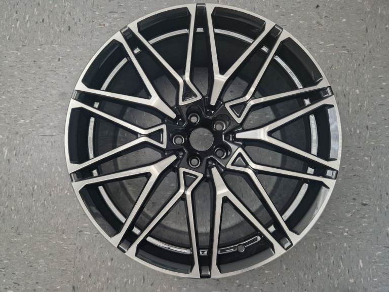 X5M Competition Front Wheel 21"