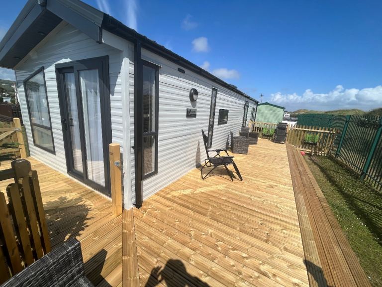 Static Caravan at Shoreline, Burry Port