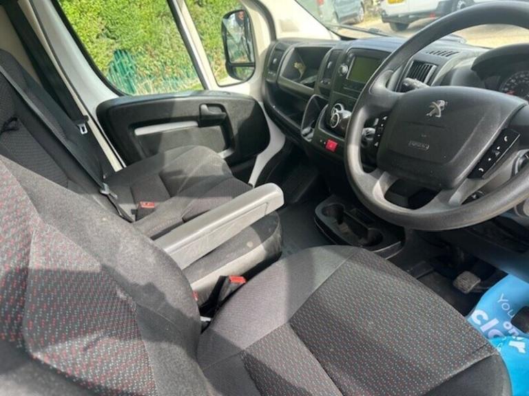 2020 Peugeot Boxer 335 2.2BlueHDi D/Cab 7 Seat LWB Dropside 165PS AC Dropside Diesel Manual