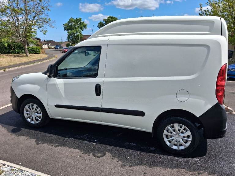 2018 Vauxhall Combo 1.6 (Fiat Doblo) High Top. Ideal CAMPER? **NO VAT** Very low mileage **