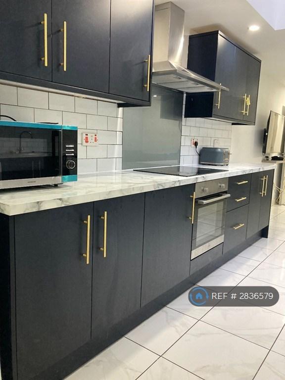 1 bedroom in Hugh Road, Coventry, CV3 (#2836579)