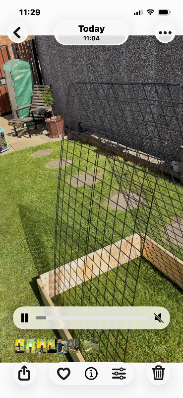 Powder coated Metal Garden Fence Panels – Black, Good Condition