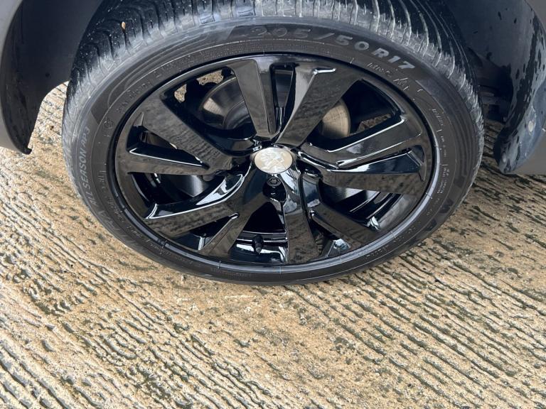 PEUGEOT 2008 1.6 BlueHDi GT Line 2017