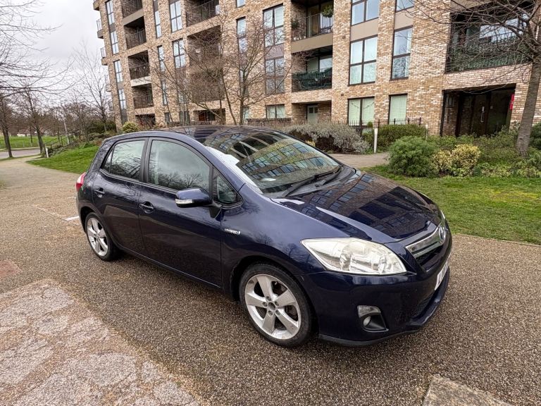 2010 Toyota, AURIS 1.8 hybrid, drives perfect,sat nav,camera,2 keys,excellent condition,cruise cont