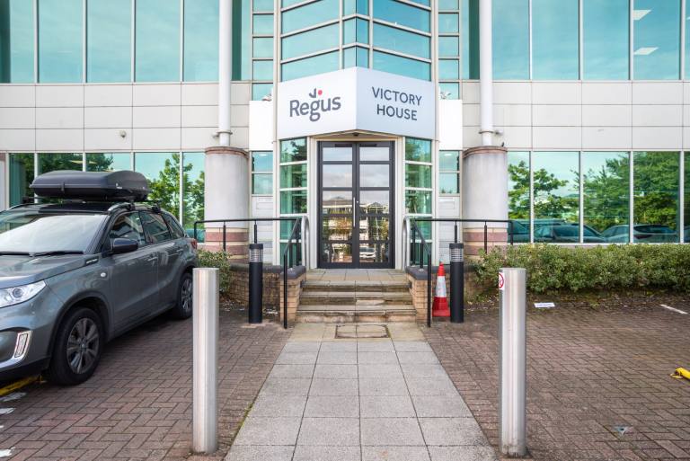 Northampton - NN4 7PA \ Office Space for Rent - 2 Workstations