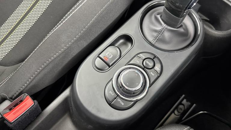 2021 MINI Hatch 135kW Cooper S Level 1 33kWh 3dr Auto HATCHBACK ELECTRIC Automatic