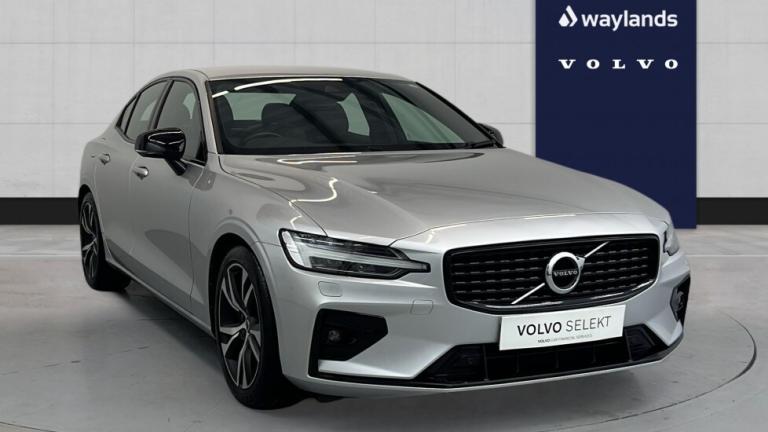 2021 Volvo S60 R-Design, B5 mild hybrid (BLIS , Smartphone Integration, Pilot Assist) Saloon Petr...