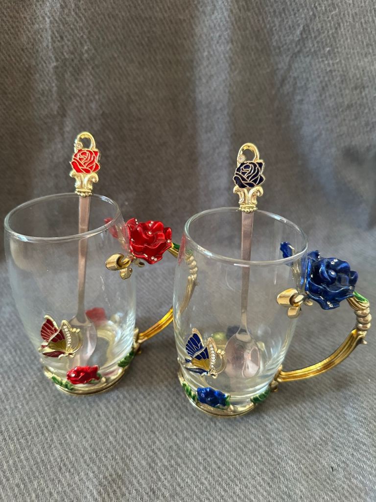 Decorative coffee glasses 