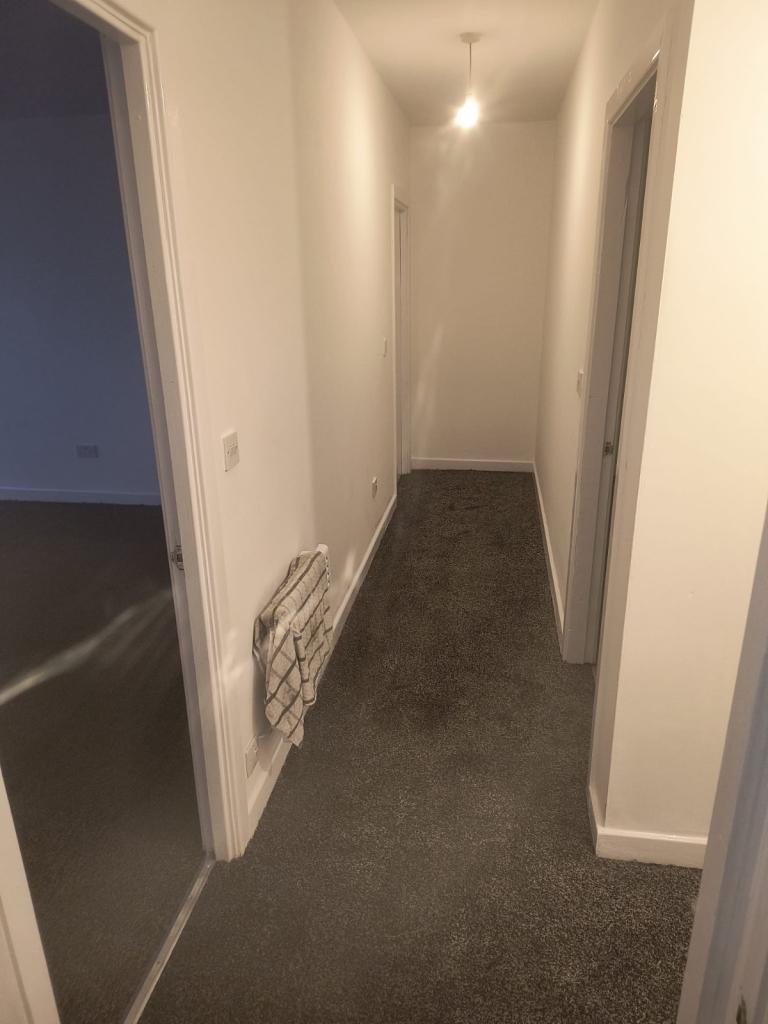 To let 2 bed Flat Kenyon Lane M40 9JG