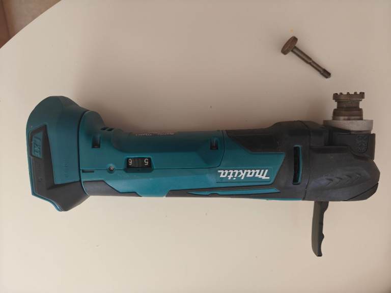 Makita DTM51Z Multi-Tool, 18 V,Blue
