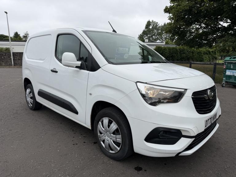 VAUXHALL COMBO 1.5 Turbo D 2300 Sportive 2021