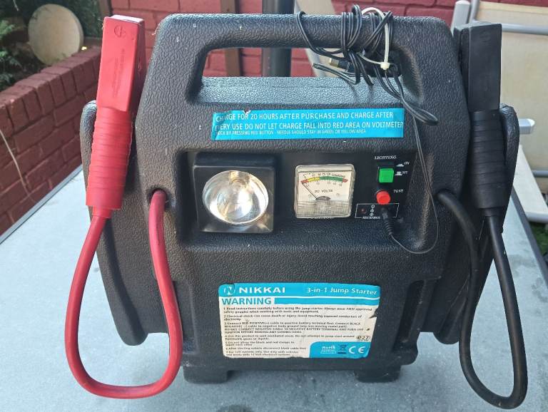 Nikkai 3 in 2 jump starter - 2nd hand, working very well.
