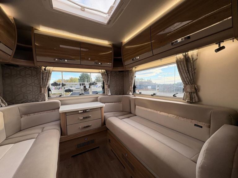 Fiat DUCATO SWIFT KON-TIKI 649 AUTOMATIC TAG AXLE 6 BERTH MOTOR HOME