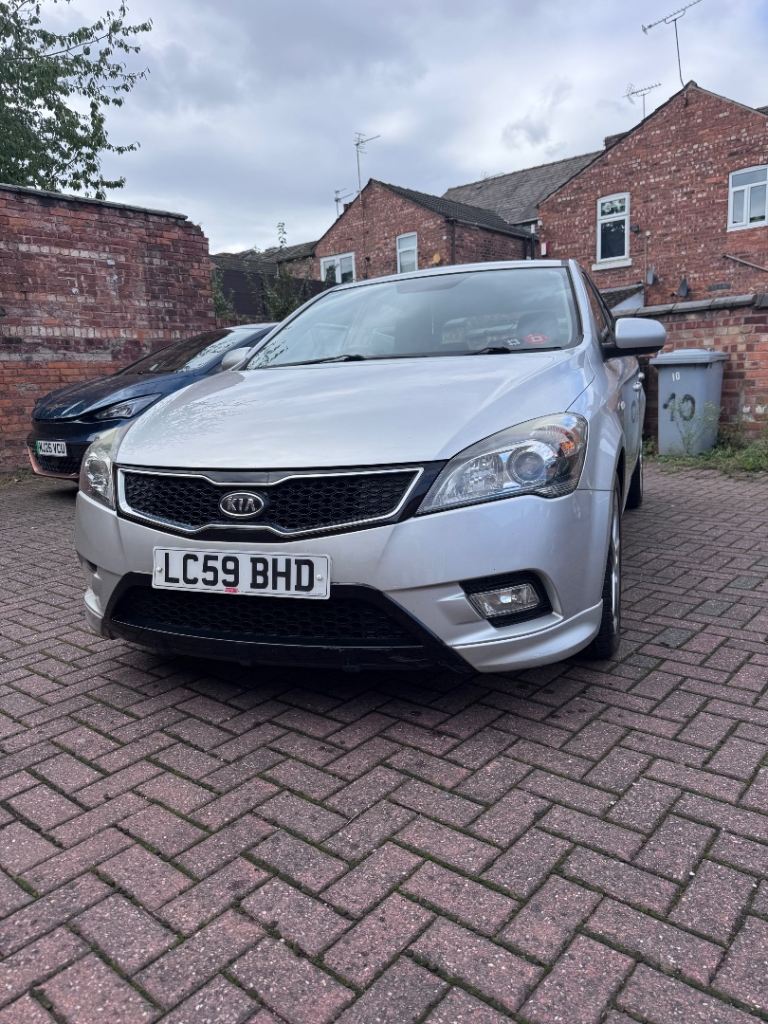 Kia, CEED, Hatchback, 2009, Manual, 1582 (cc), 5 doors