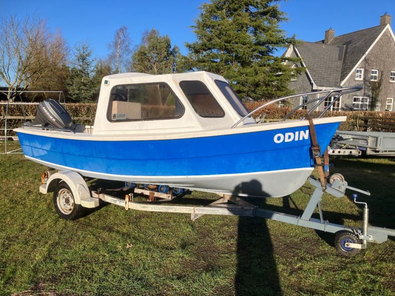 HARDY 17FT FAST FISHING BOAT PROJECT NO TRAILER £600