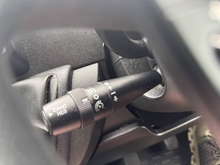 2020 Peugeot Boxer 2.0 BlueHDi 335 Built for Business Professional Crew Van 5dr Diesel Manual  PA...