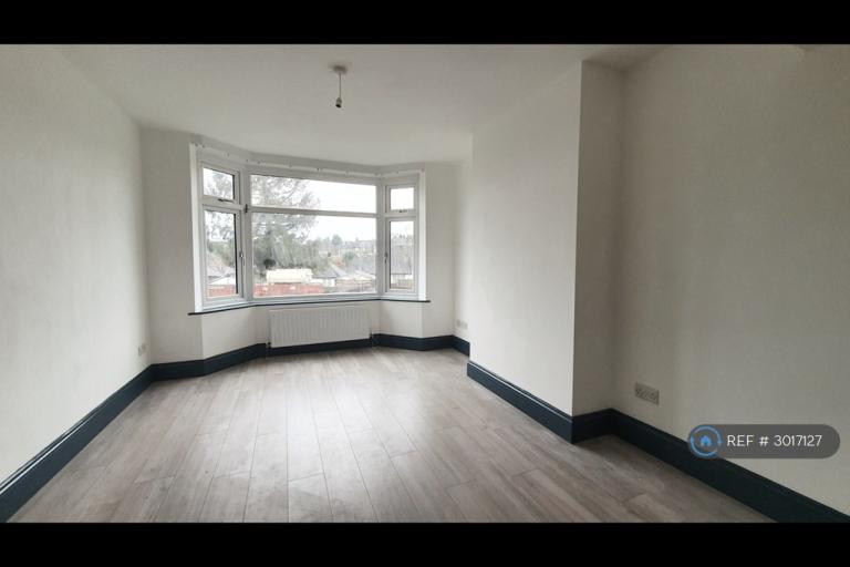 3 bedroom house in Milton Road, Luton, LU1 (3 bed) (#3017127)