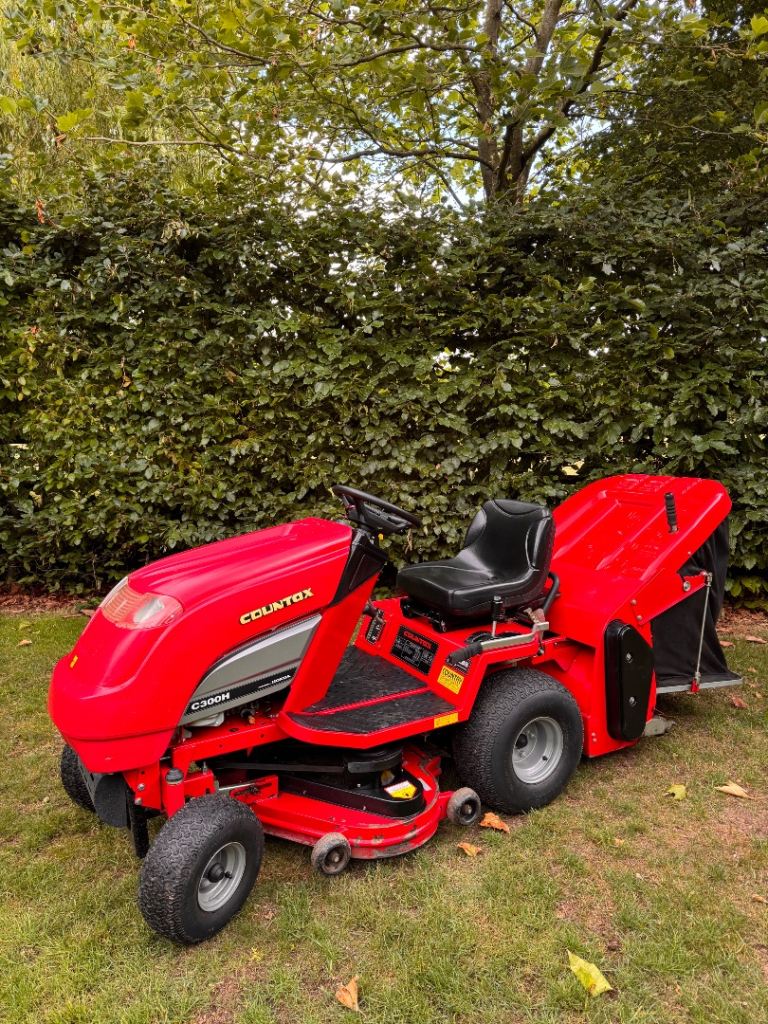 Countax C300H Honda Ride on Mower/Tractor