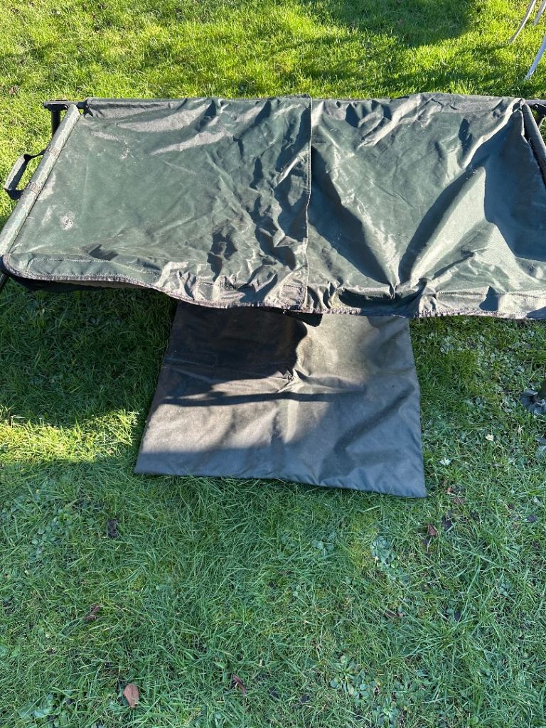 Kevin Nash Monster Carp cradle and kneeling mat.