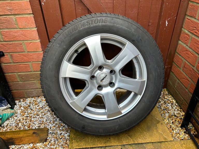Ford Transit Connect MK2 16 Inch Wheel Alloy & Winter Bridgestone Tyre 205/60 R16