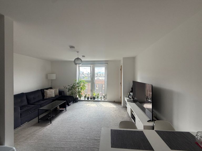 DOUBLE ROOM EDINBURGH in 2-BED NEW FLAT - Ropemarket (£165 per week incl bills and CT)