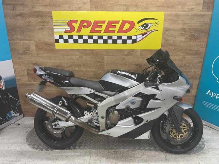 Kawasaki Ninja ZX6 J1