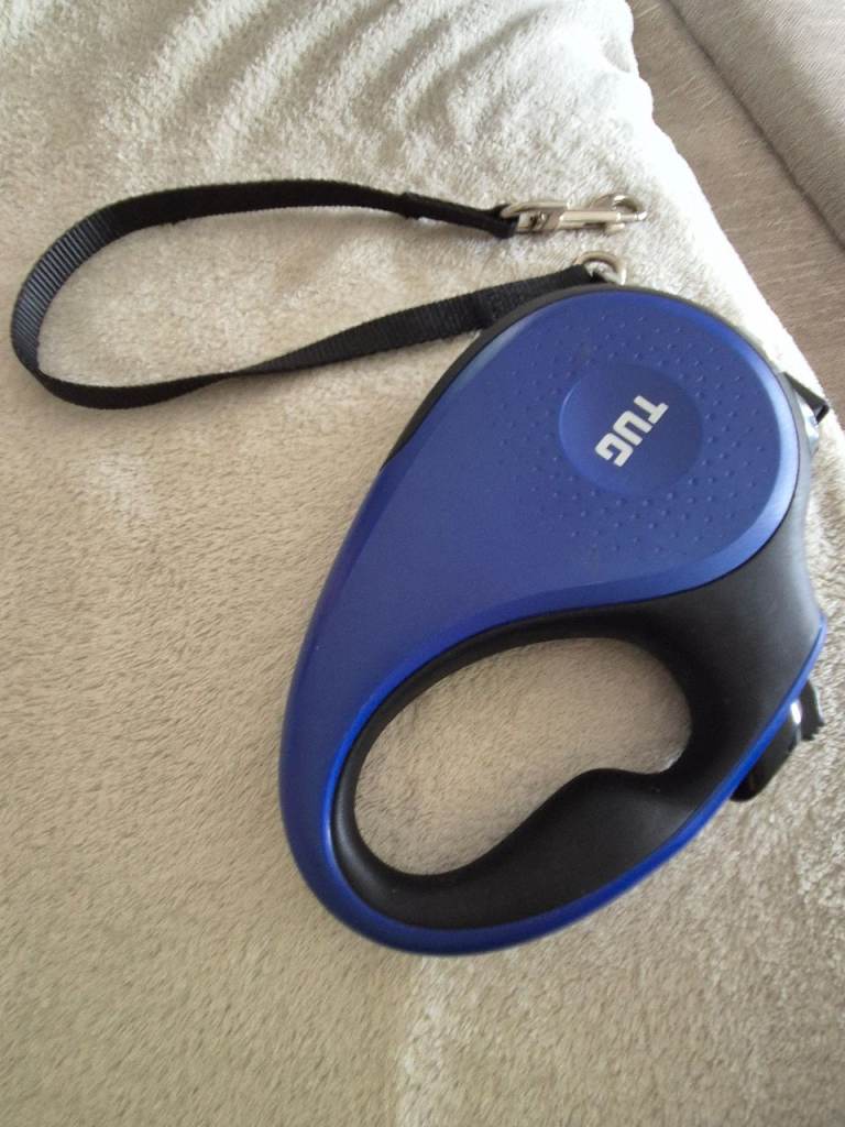 TUG 360° Retractable Dog Lead - Heavy Duty Extending Tape Leash (Blue/Black)