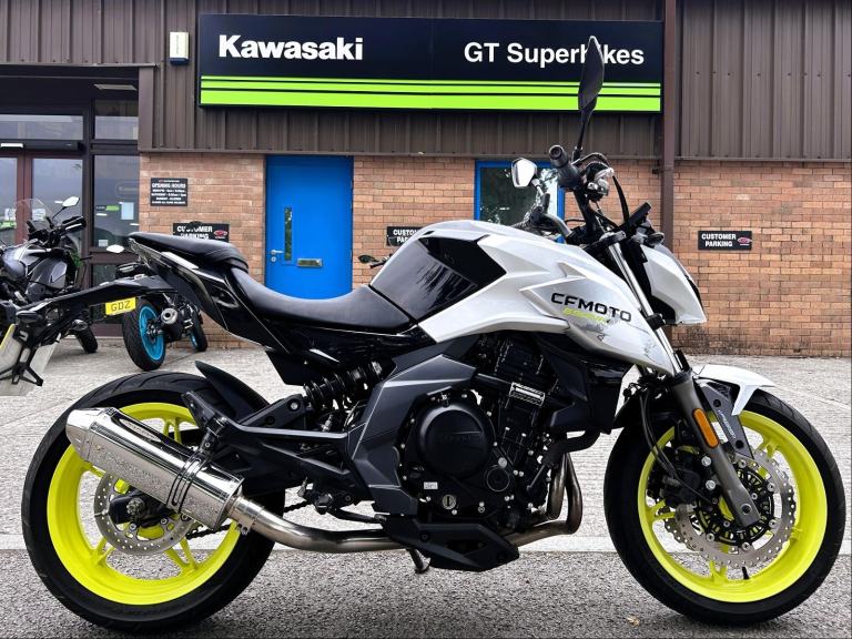 2024 CFMOTO 650 NK White Naked 