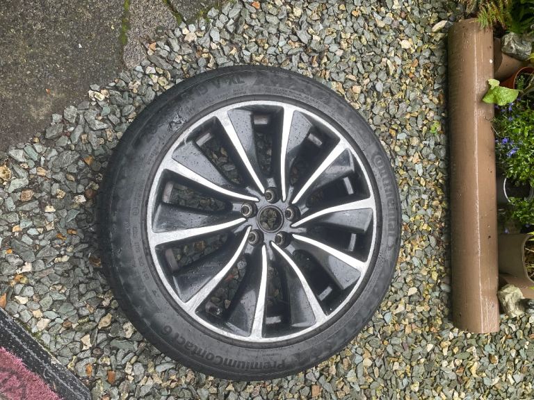 Vauxhall grandland x. 19” full size alloy wheel 