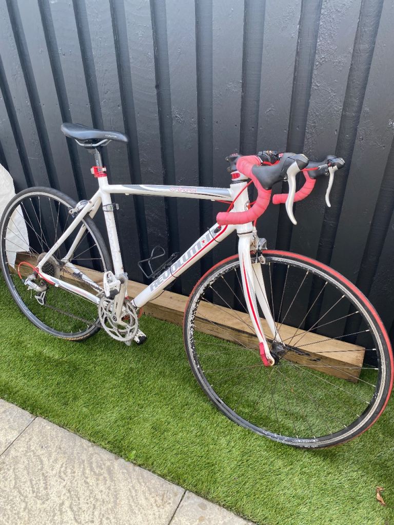 Revolution Continental Road Bike - White with Red Accents,
