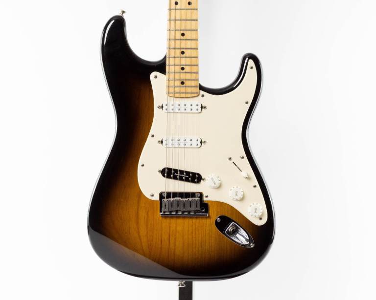 Fender 50th Anniversary American Series Stratocaster 2004 2-Colour Sunburst