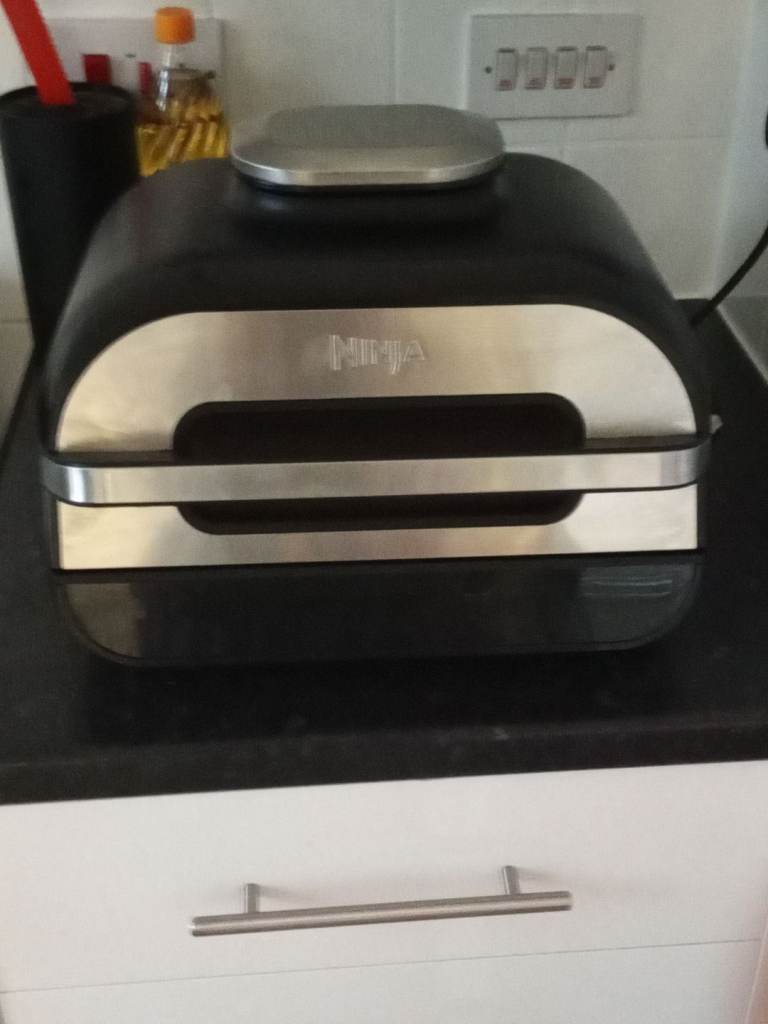 Ninja Foodi Health Grill & Air Fryer – Good Condition