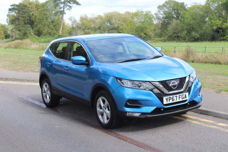 2017 Nissan Qashqai ACENTA DIG-T Hatchback Petrol Manual