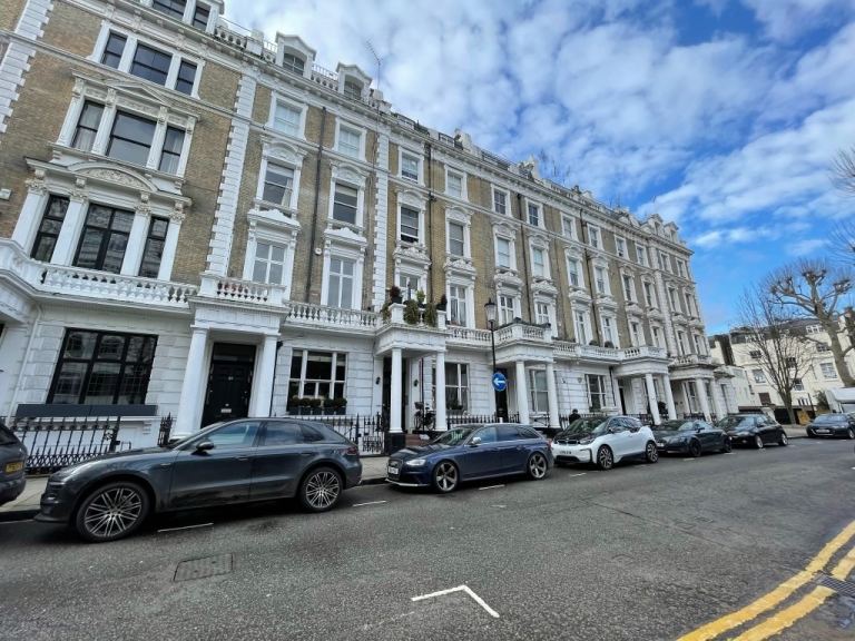 Studio flat in a beautiful in Linden Gardens, Notting Hill, W2-Ref: 861