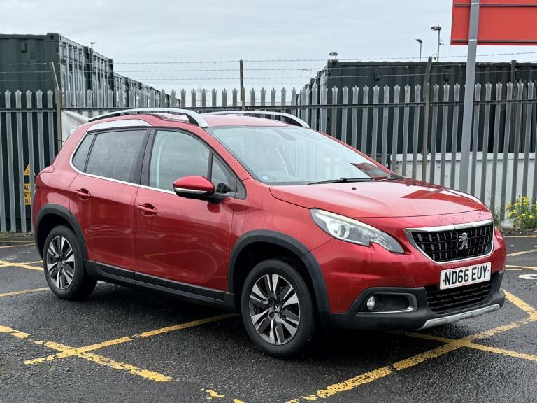 PEUGEOT 2008 1.2 PureTech Allure 2016