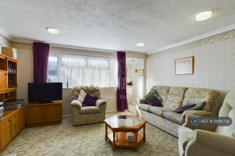 3 bedroom house in Acworth Place, Dartford, DA1 (3 bed) (#2585738)