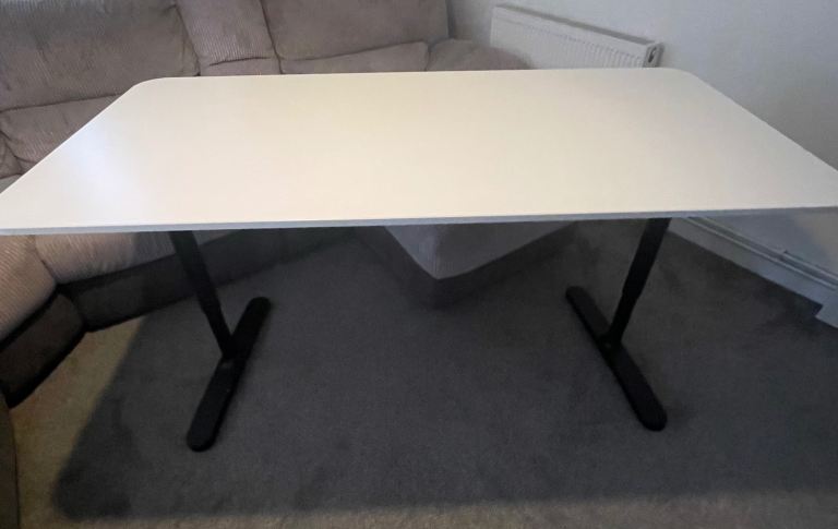 IKEA Bekant Desk 160cm X 80cm Height Adjustable White With Black Legs