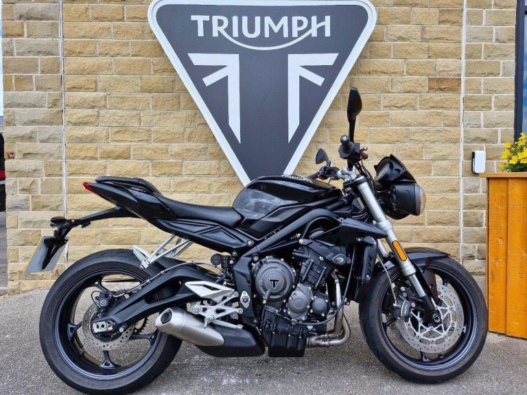 2018 TRIUMPH STREET TRIPLE S 765CC - Full service history 1 Owner