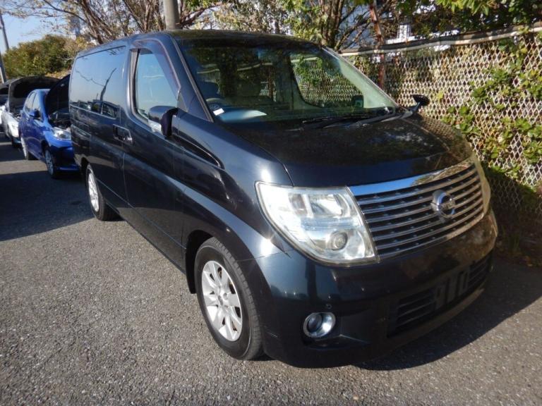 2010 Nissan Elgrand 3.5 XL AUTOMATIC * FULL LUXURY BUSINESS LEATHER * TWIN SUNROOFS * TWIN POWE  ...