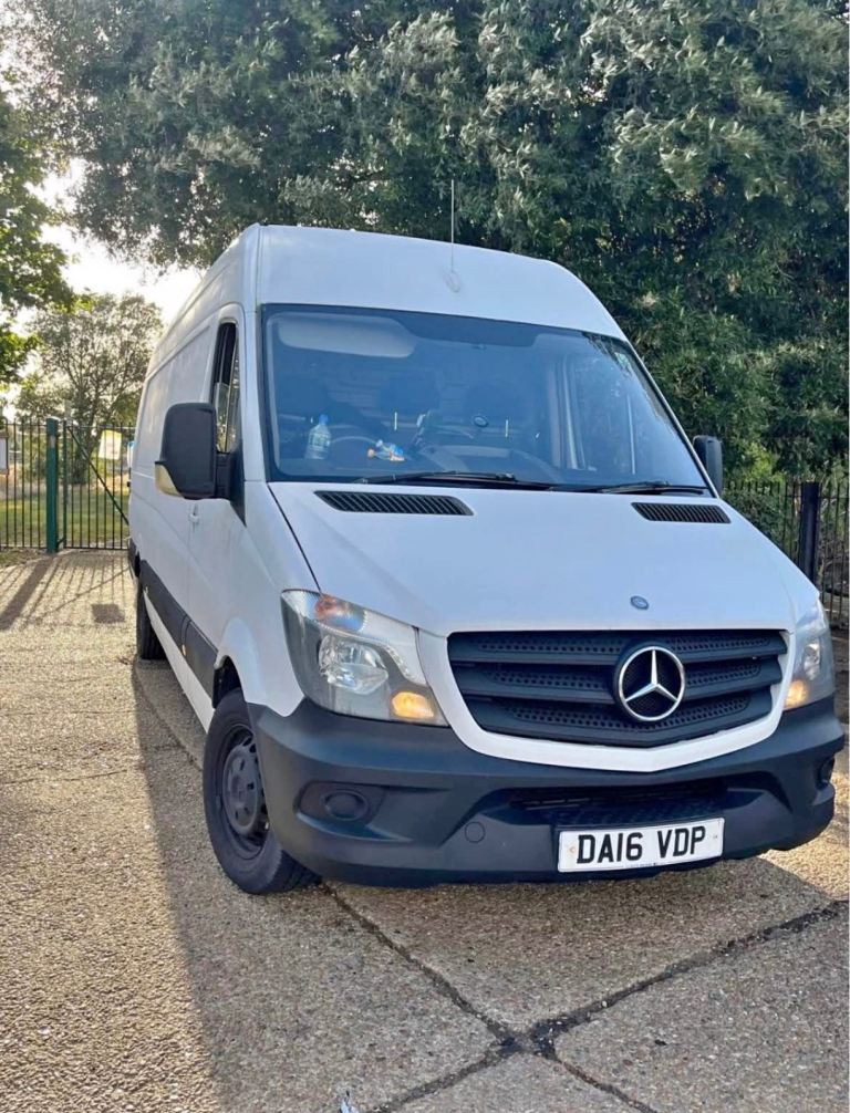 Mercedes Benz SPRINTER Van