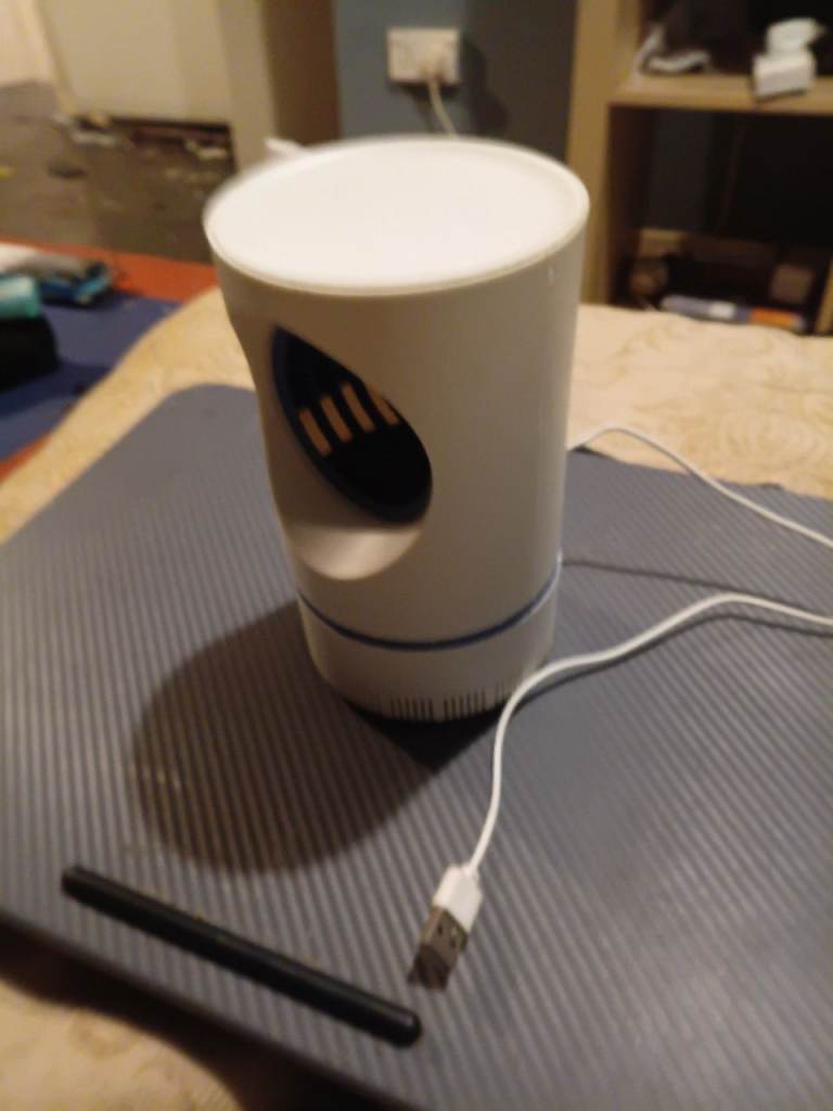 White USB Powered Insect Trap - Good Condition | in Southside, Glasgow ...