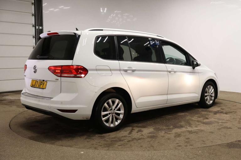 2017 Volkswagen Touran 1.6 TDI 115 SE Family 5dr DSG MPV DIESEL Automatic