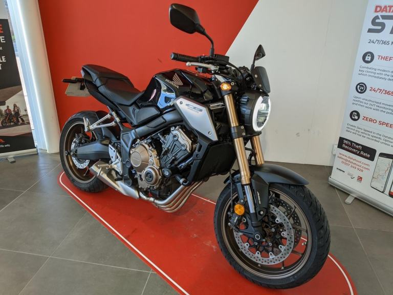 2019 HONDA CB650R BLACK BRONZE WHEELS/ENG TAIL TIDY RG BUNGS SUPERB BIKE